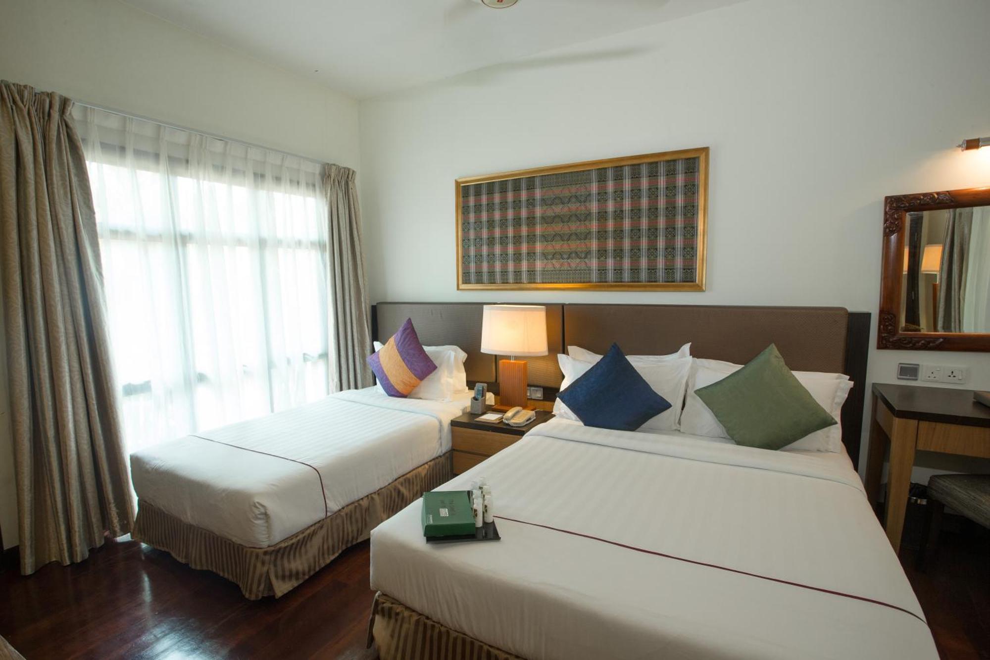 Tunamaya Beach & Spa Resort Tioman Island Kampong Mukut Esterno foto