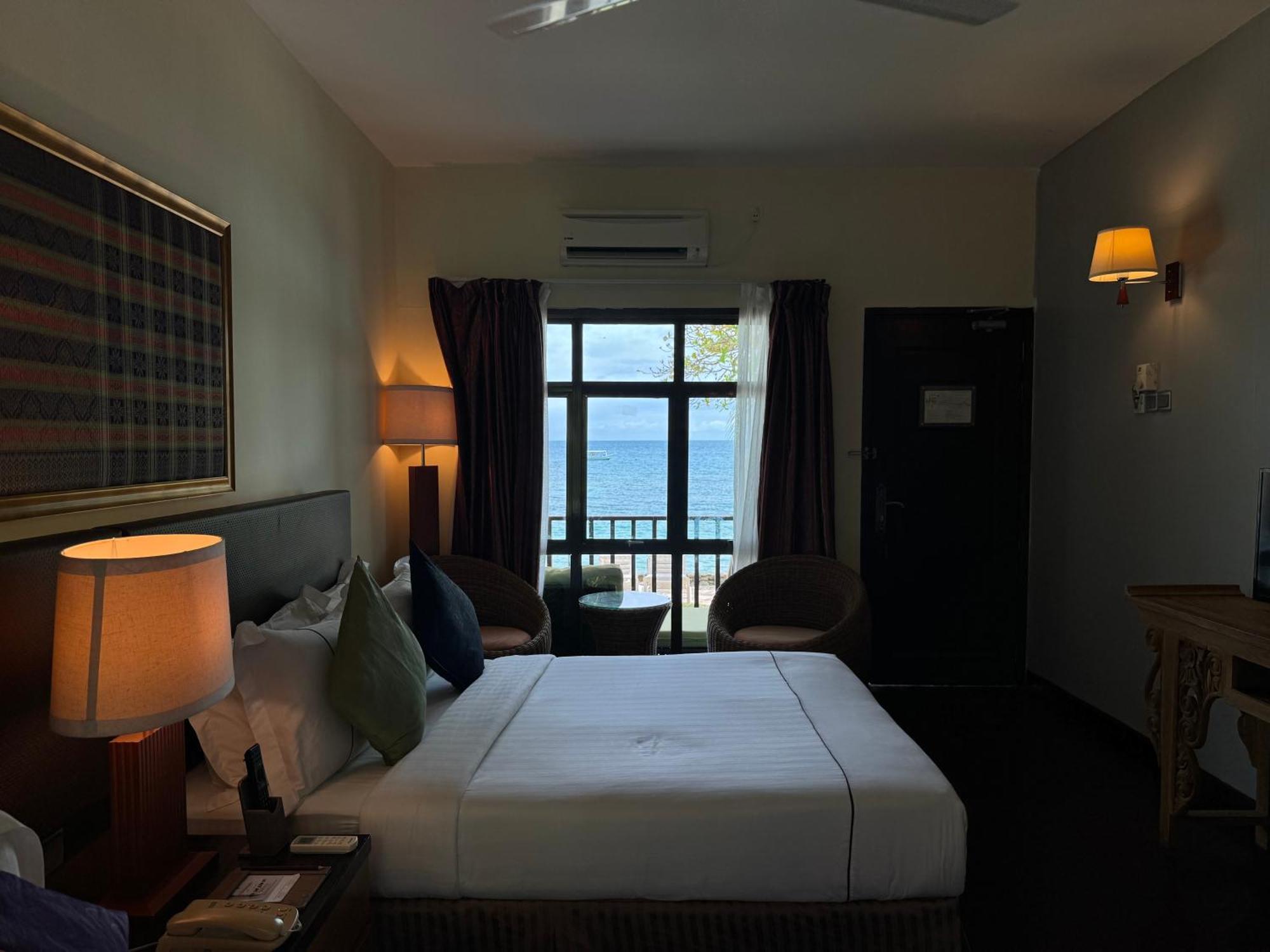 Tunamaya Beach & Spa Resort Tioman Island Kampong Mukut Esterno foto